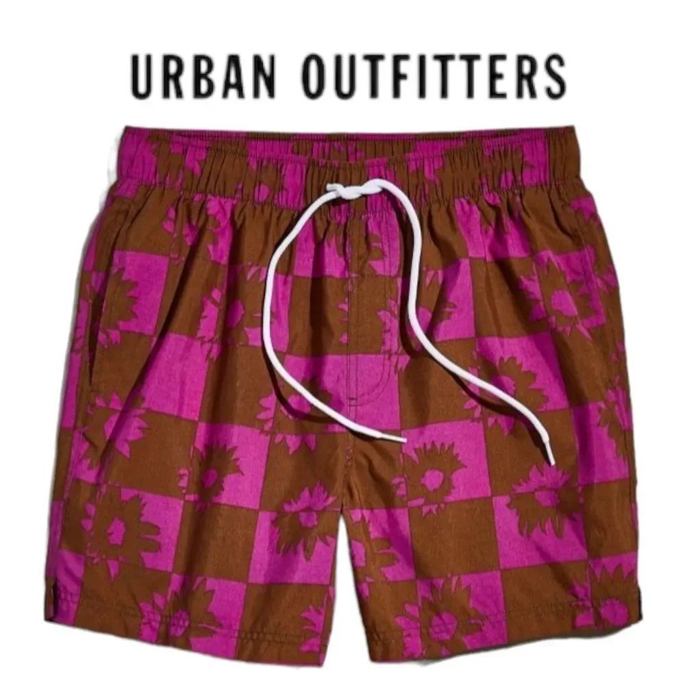 NEW Urban Outfitters UO Daisy Checkerboard Print Swim Trunks Shorts M